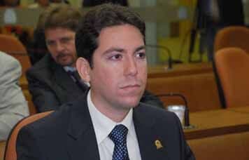 Felipe Leitão diz que rompimento não é melhor caminho para Cícero e João e critica falas de Tibério