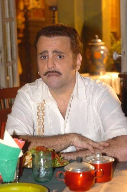 ‘Ele perdeu a alegria de viver’, diz pai de Guilherme Karan, que sofre de uma doença degenerativa