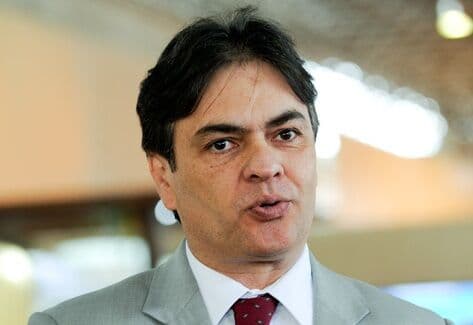 Ex-governador Cássio Cunha Lima descarta concorrer nas Eleições 2026: "minha contribuição já foi dada"