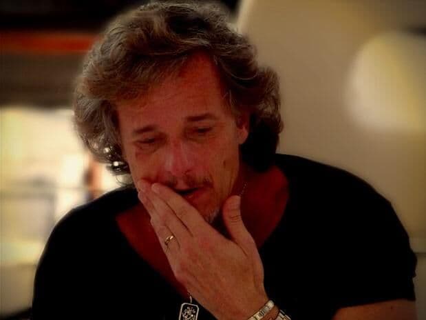 'Avenida Brasil': Max é morto no lixão e na presença de Nina