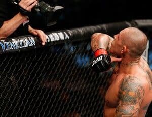 Vitória de Thiago Silva no UFC Macau é revogada após doping por maconha