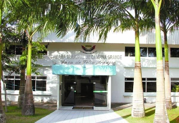 Vereadores eleitos em Campina Grande tomam posse