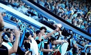 Doping de dupla gremista liga alerta e coloca base em crise