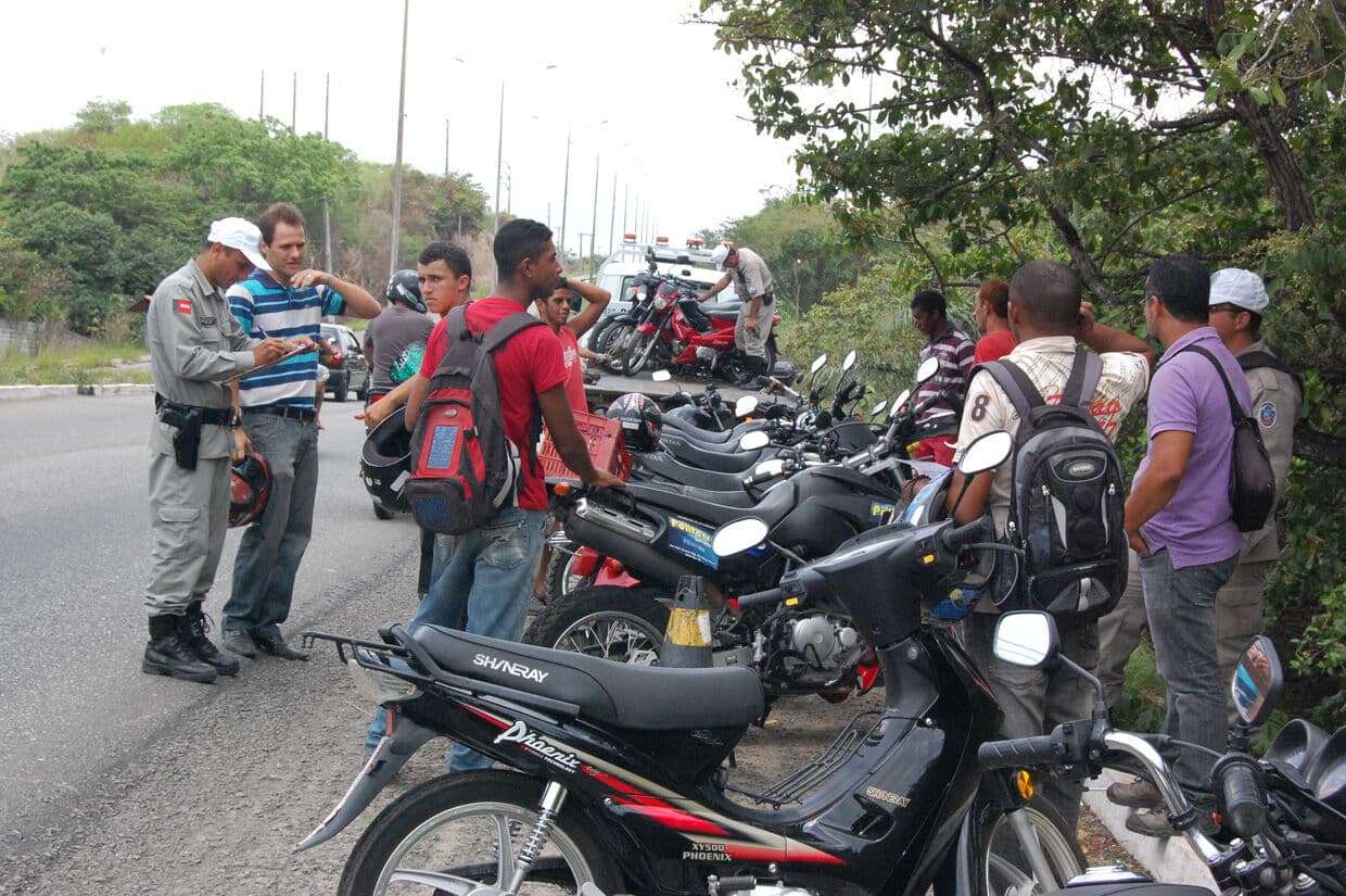 Semob-JP oferece curso gratuito de pilotagem básica para motociclistas no próximo sábado; veja como se inscrever
