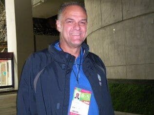 Oscar Schmidt é diagnosticado com câncer no cérebro e inicia tratamento