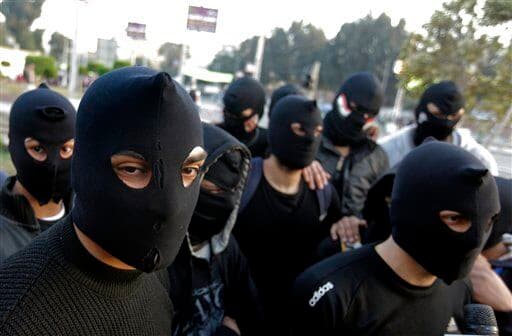 Justiça autoriza identificação de mascarados em protestos no Rio