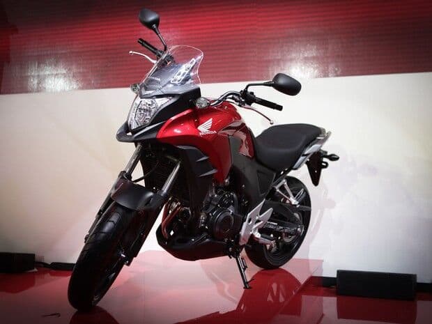 Honda começa vendas da CB 500X por R$ 23.500 no Brasil