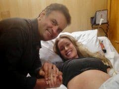 Filhos gêmeos de Aécio Neves nascem em hospital no RJ