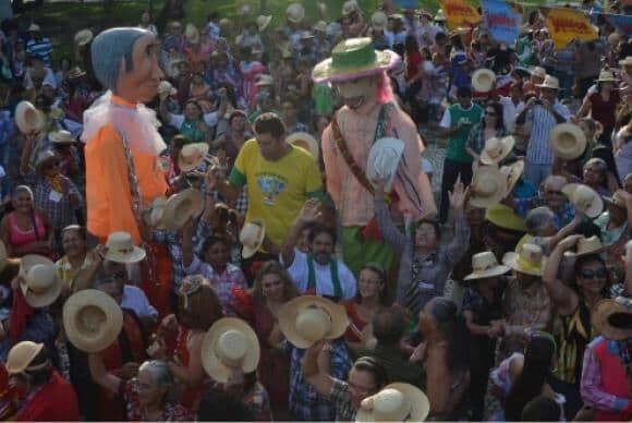 Festa junina de Campina Grande quer bater recorde de maior quadrilha do país