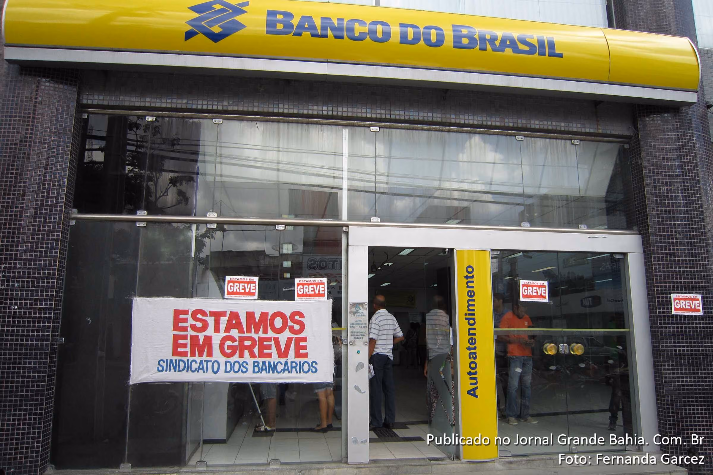 Greve dos bancários paralisa 85 agências da Caixa e Banco do Brasil na Paraíba