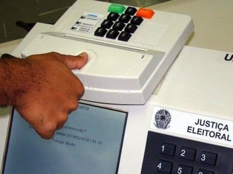 Mais de 37 urnas são substituídas após problemas técnicos na Paraíba