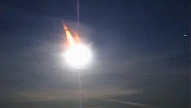 Meteoro passa próximo da terra e é visto na Paraíba e em mais dois estados