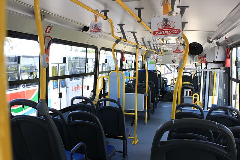 Pessoas com autismo passam a ter assento preferencial em ônibus na Paraíba