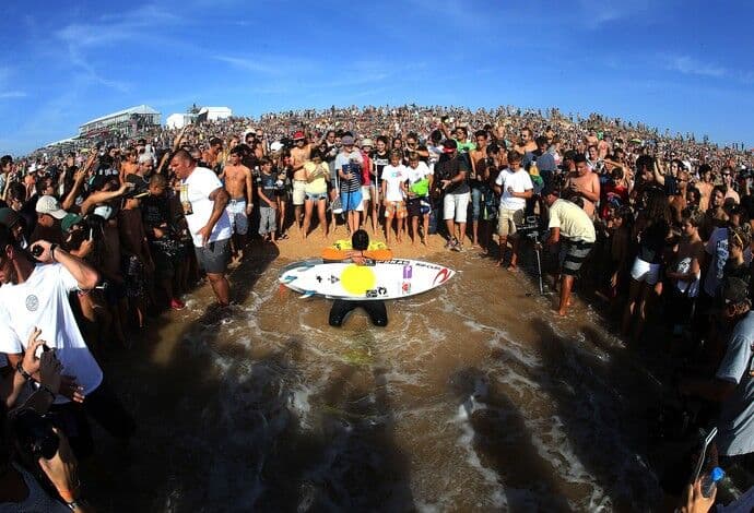 Paciência e fé são a receita de Medina para ser campeão: "Estratégia é surfar"