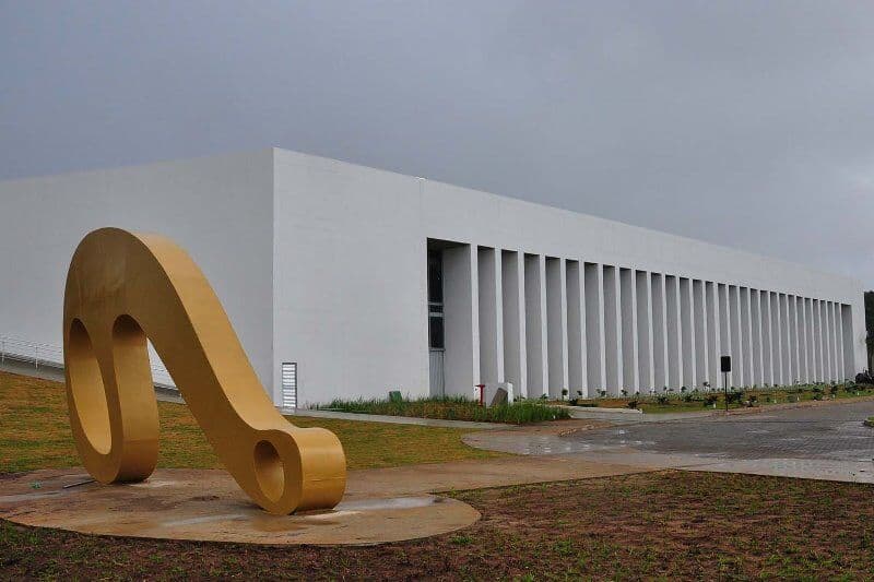 Quatro pessoas ficam feridas em tiroteio após confusão em evento em João Pessoa