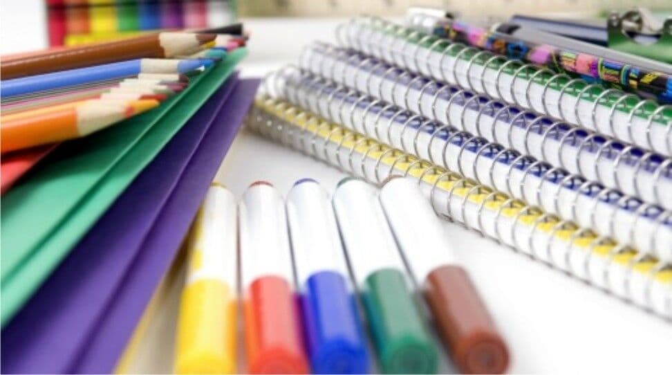 Procon-JP faz alerta aos consumidores e divulga lista de itens proibidos na lista de material escolar