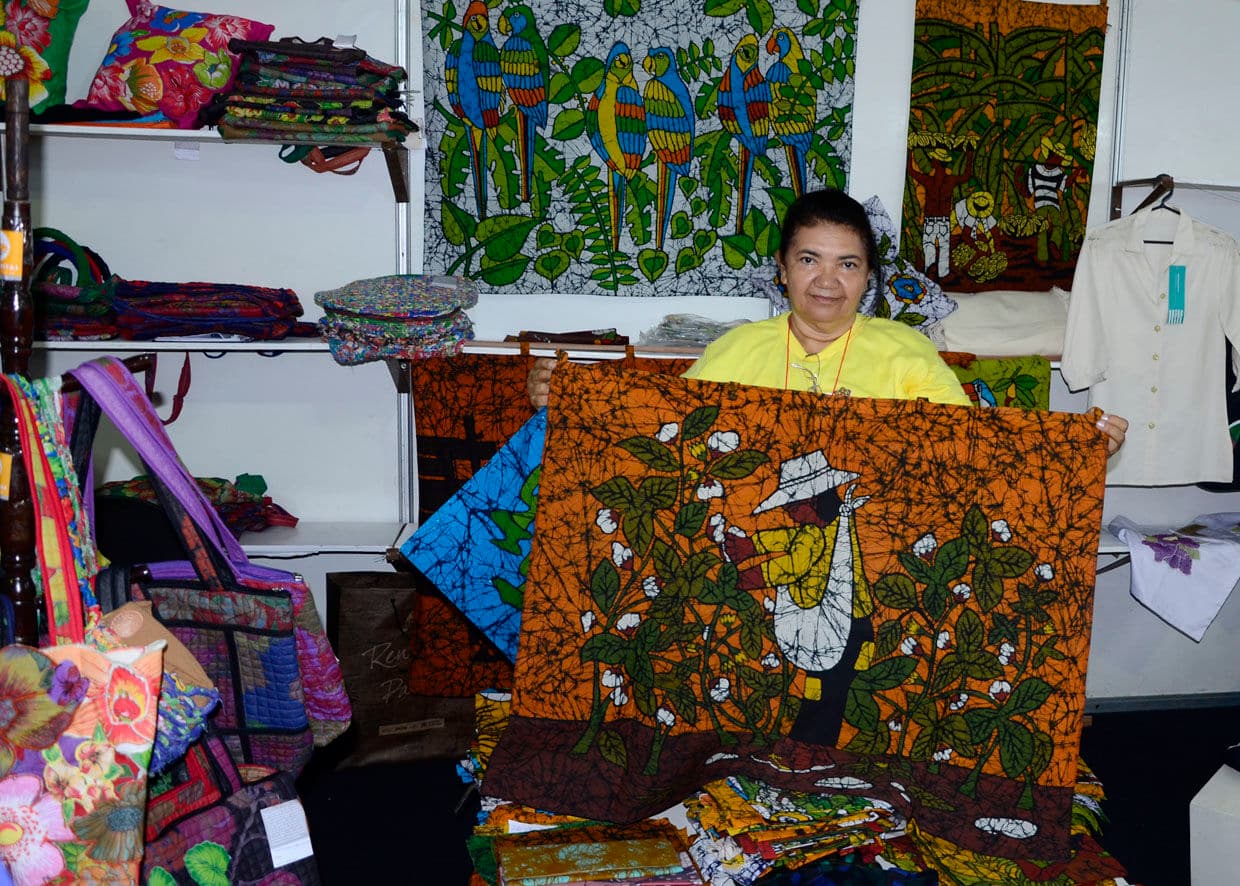 Peças em batik e chita tingida são destaques do Salão de Artesanato da Paraíba
