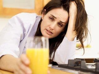 Confira 7 dicas da ciência para curar ressaca mais rápido