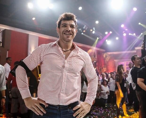 Cézar é o grande vencedor do Big Brother Brasil 15