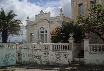 Promotoria do Meio Ambiente requer recuperação imediata do Hotel Globo