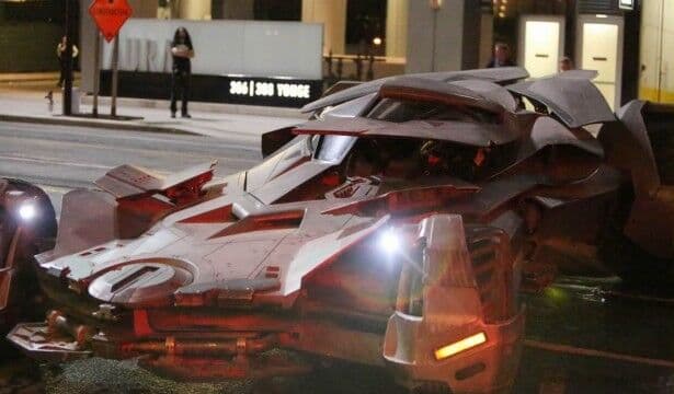 Batman, Coringa, Batmóvel e Arlequina nos bastidores de Esquadrão Suicida