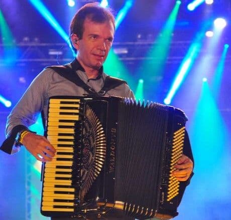 Último sábado: Coroné Grilo, Waldonys, Saia Rodada e Forró Zueira embalam do Maior São João do Mundo