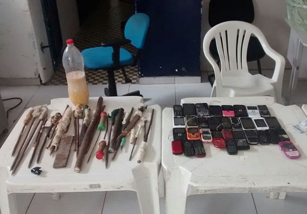 Operação no presídio do Roger apreende drogas, celular e espeto; visita é suspensa