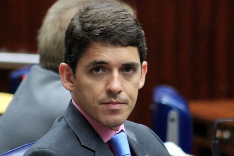 AL aprova projeto que garante matrícula de crianças no 1º ano do Ensino Fundamental