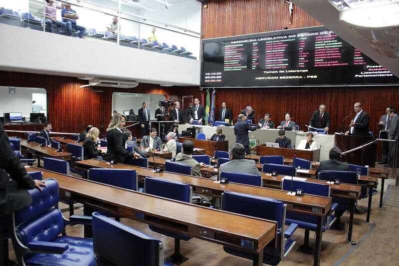 Deputados mantêm veto a projeto que regulamentaria os ‘food trucks’ na Paraíba