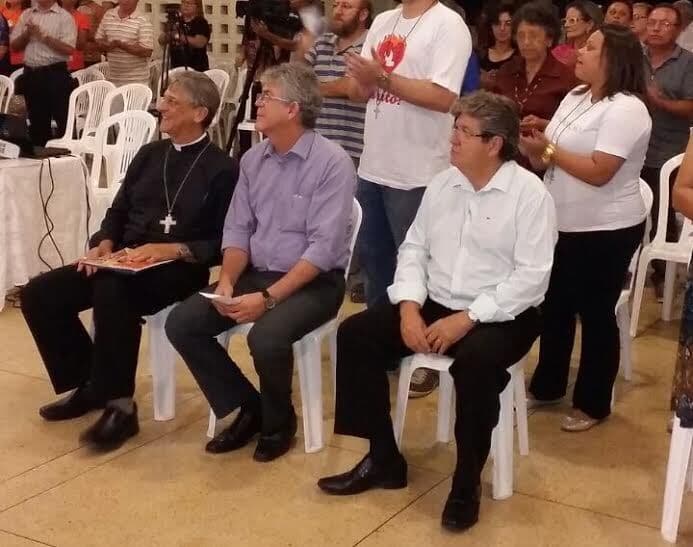 João Azevêdo participa de reunião na Fecomércio e de lançamento da Campanha da Fraternidade