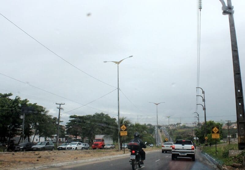 Céu com nuvens, chuvas e temperatura de 30º devem marcar a terça-feira no setor leste da PB