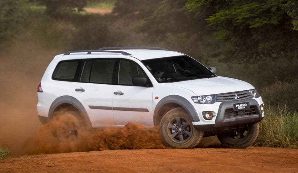Mitsubishi Pajero ganha versão Outdoor na linha 2017