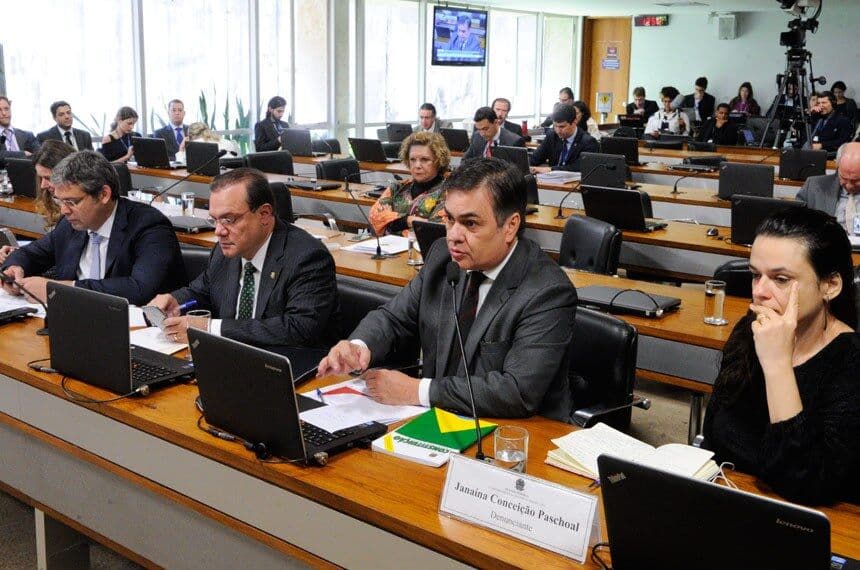 Comissão do Impeachment ouvirá Patrus Ananias e Aldo Rebelo
