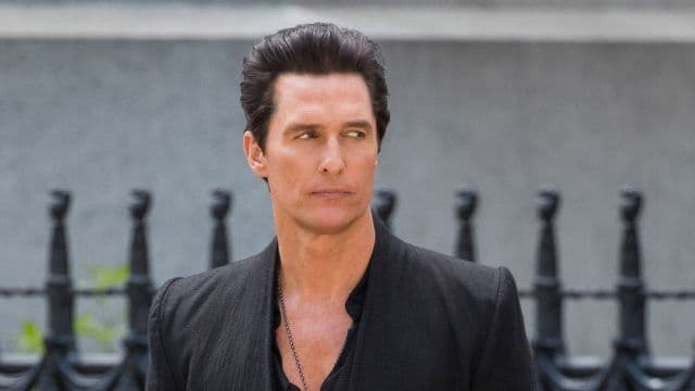 Imagens dos bastidores de Torre Negra revelam Matthew McConaughey no visual do Homem de Preto