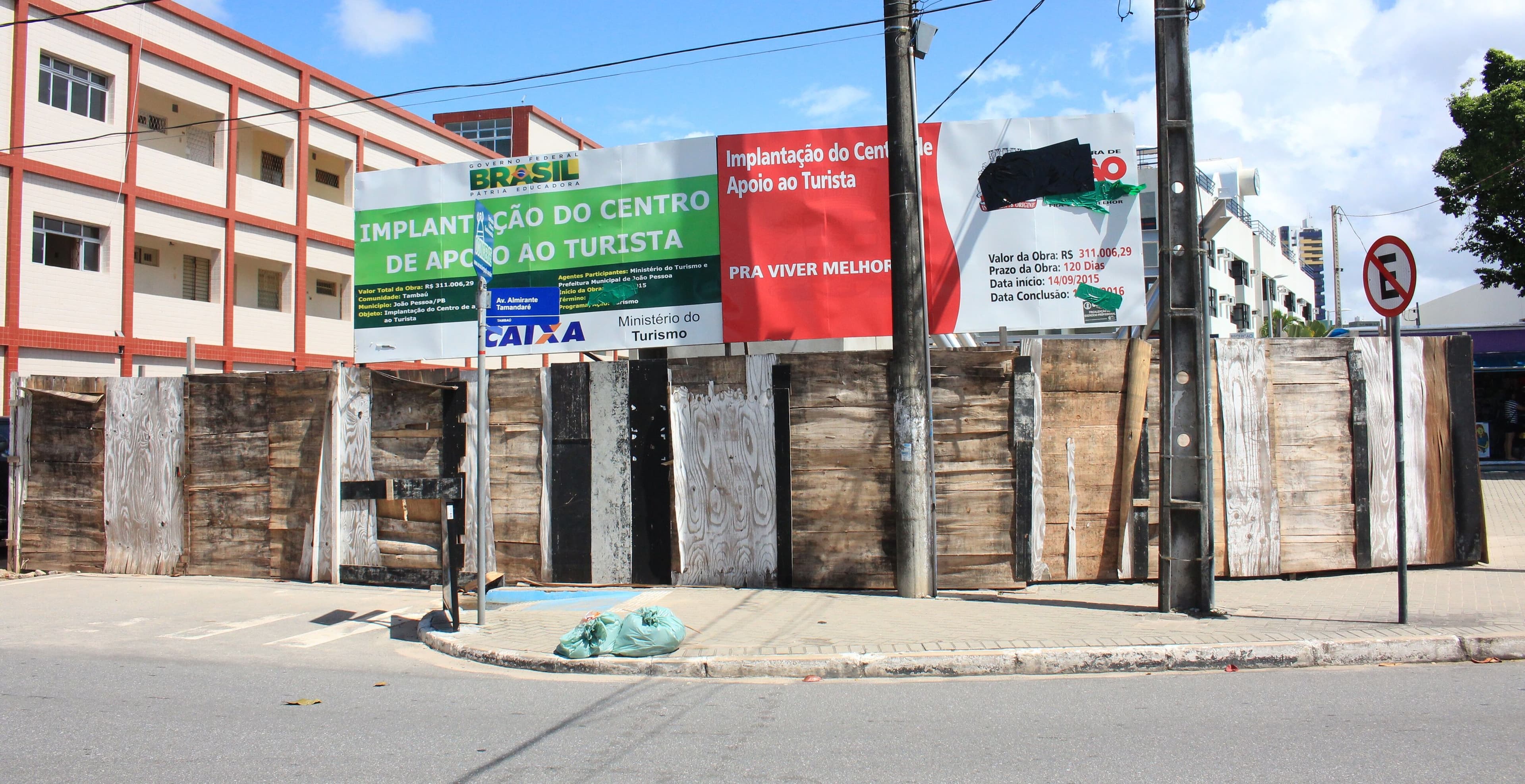 Prefeitura de João Pessoa abandona construção do Centro de Apoio ao Turista e prédio vira ponto de drogas e prostituição