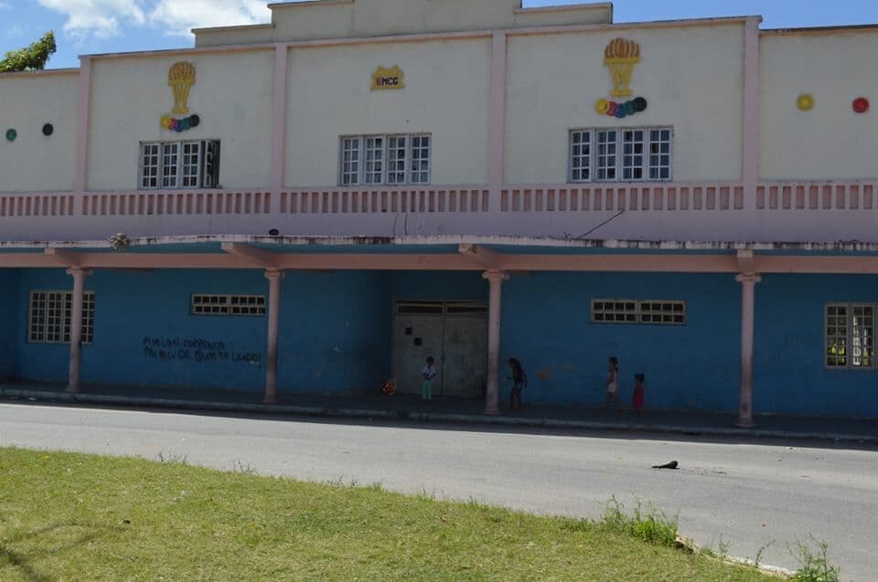Moradores de Campina denunciam abandono da Vila Olímpica Plínio Lemos