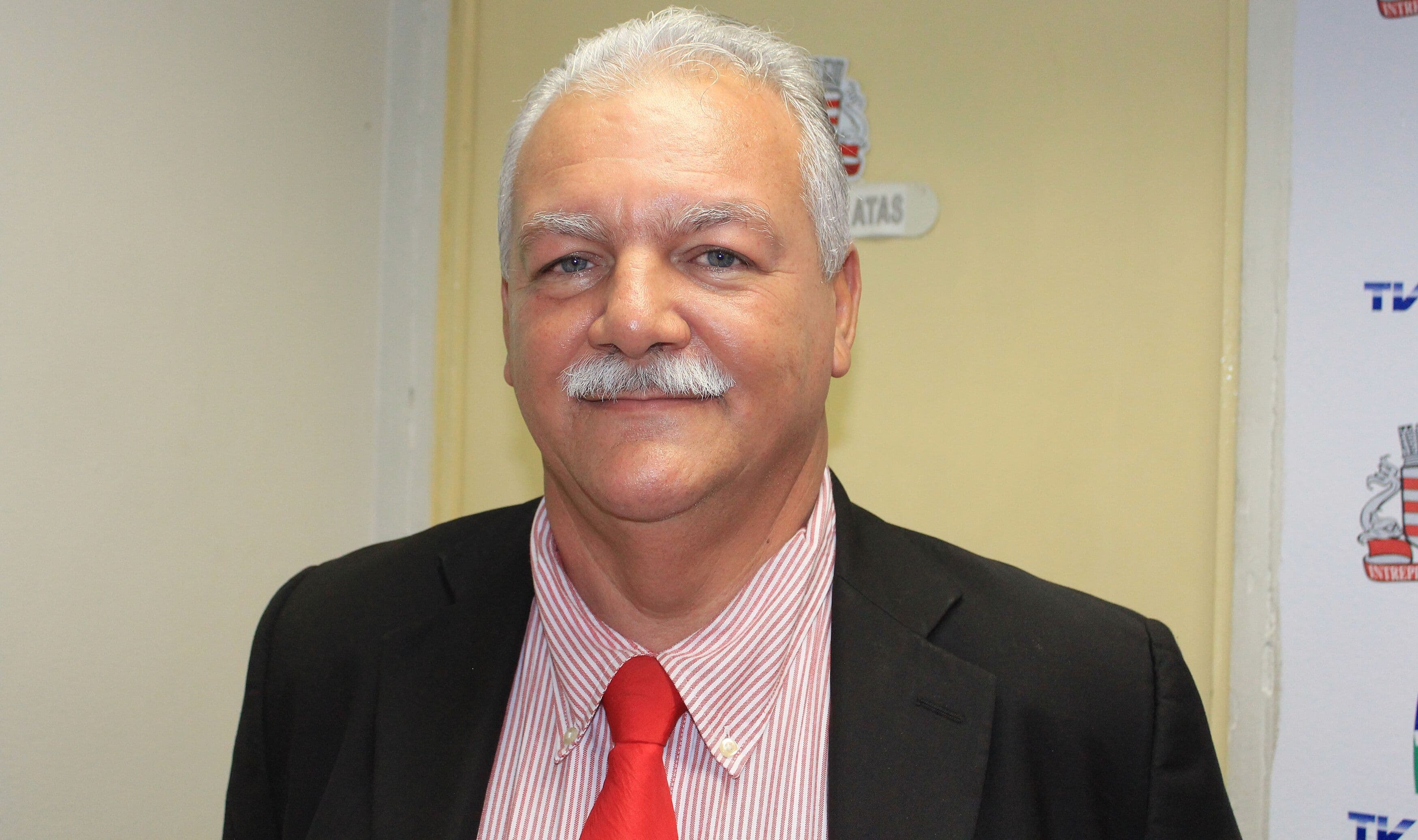 Relator vota pela perda do mandato de Benilton, mas pedido de vista adia julgamento