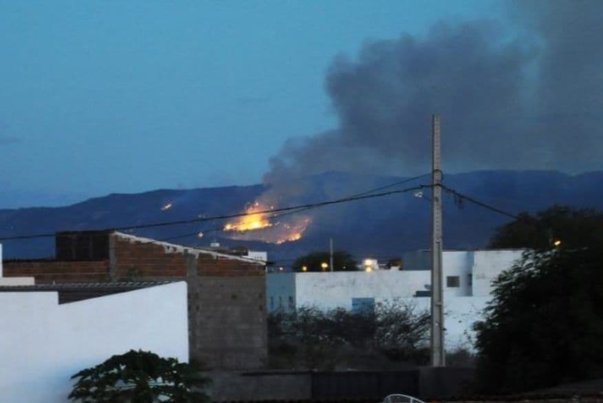 Corpo de Bombeiros diz que incêndio na Serra do Teixeira está controlado