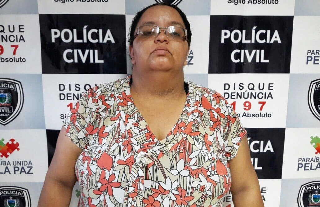 Ex-aluna do curso de Enfermagem é presa por suspeita de fraudar certificados