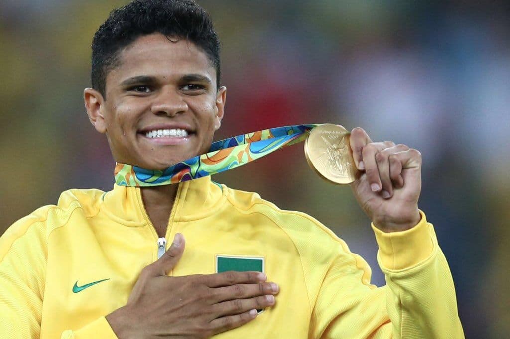 Vereador de João Pessoa propõe medalha para o jogador paraibano Douglas Santos