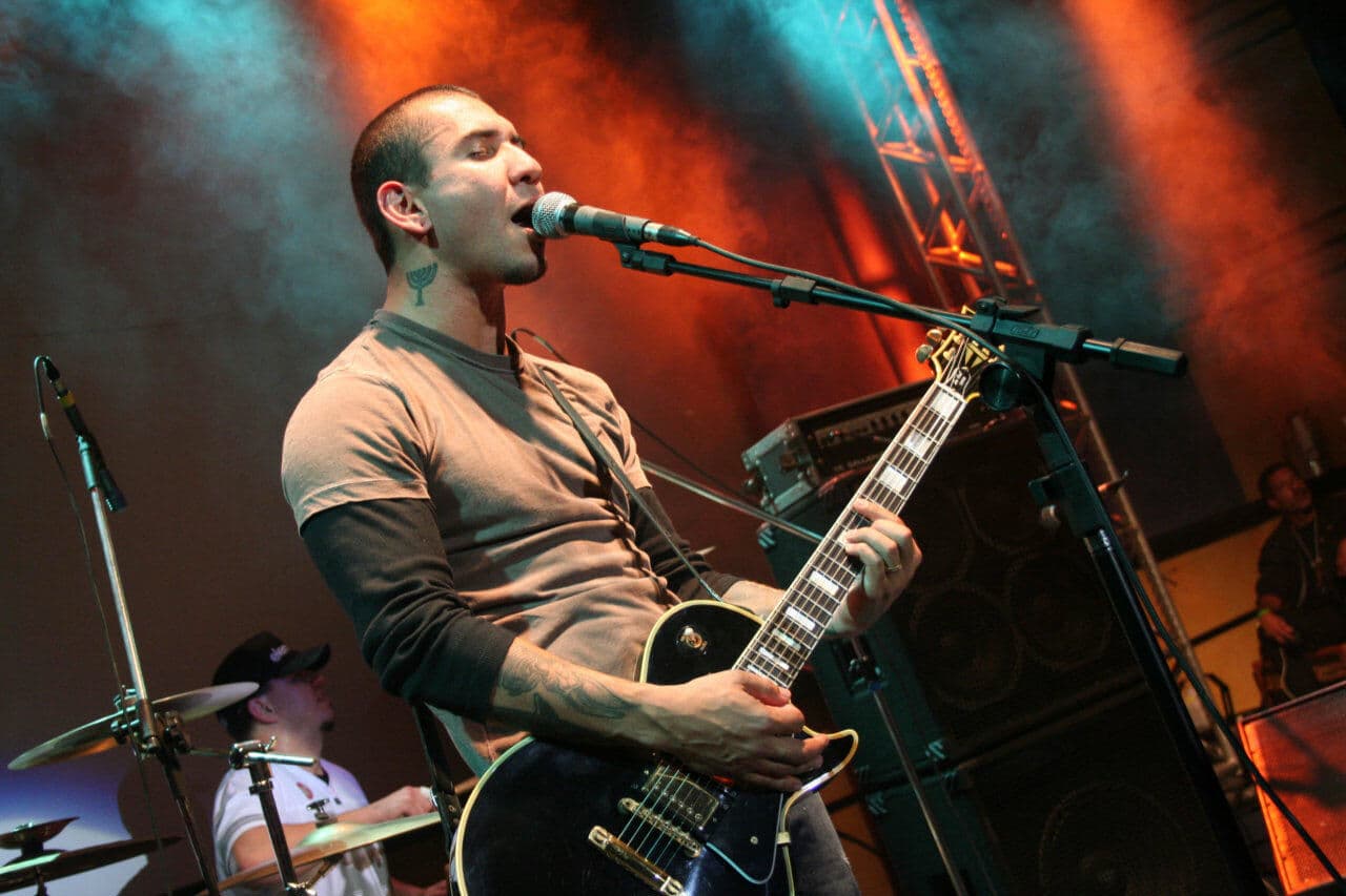 Rodolfo Abrantes, Laura Souguellis e Lucas Santana se apresentam em João Pessoa neste feriado