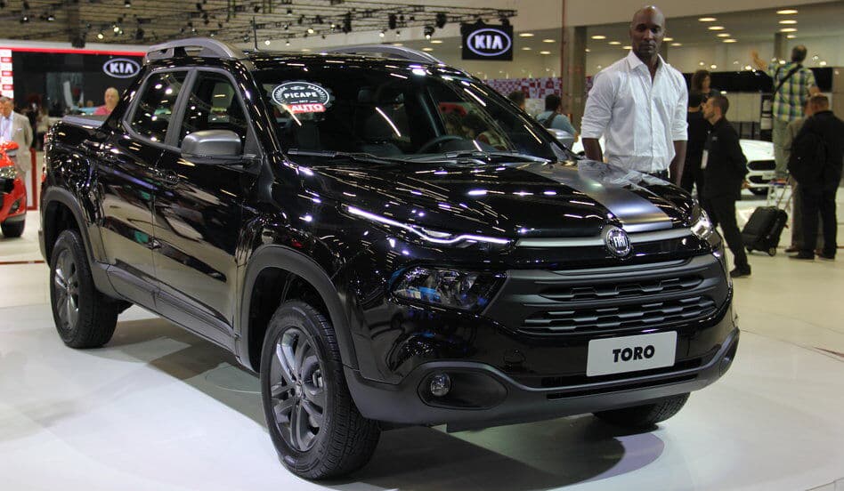 Fiat apresenta Toro Blackjack, versão especial que será vendida em 2017