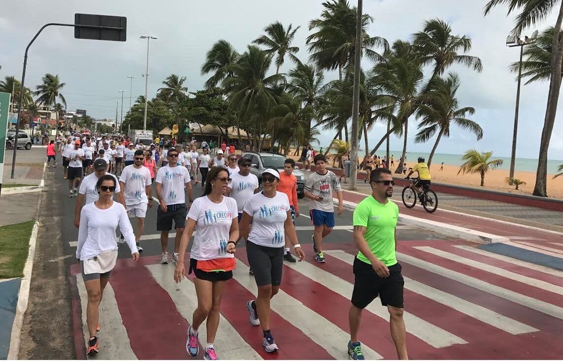 Corretores de imóveis da Capital participam de Caminhada Solidária