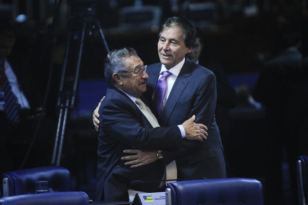 Maranhão passa comando da CCJ para novo presidente