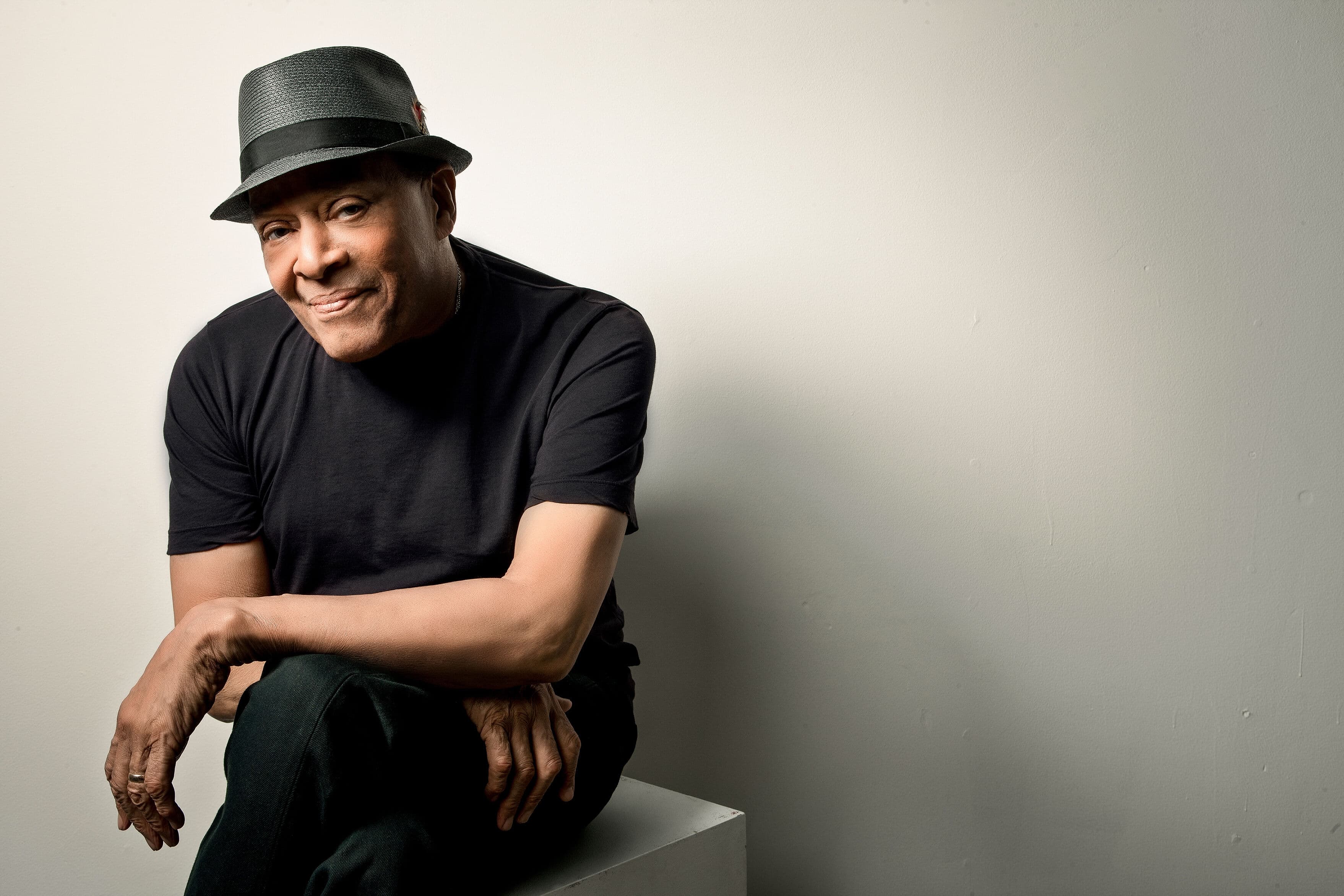Cantor Al Jarreau morre aos 76 anos em Los Angeles