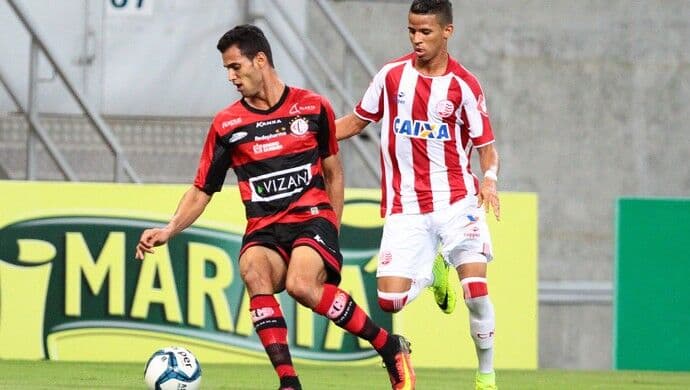 Campinense complica o Náutico e é o novo líder do Grupo A do Nordestão