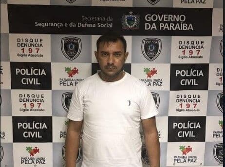 Falso funcionário do Detran suspeito de praticar golpes em venda de veículos de leilão é preso na casa da mãe