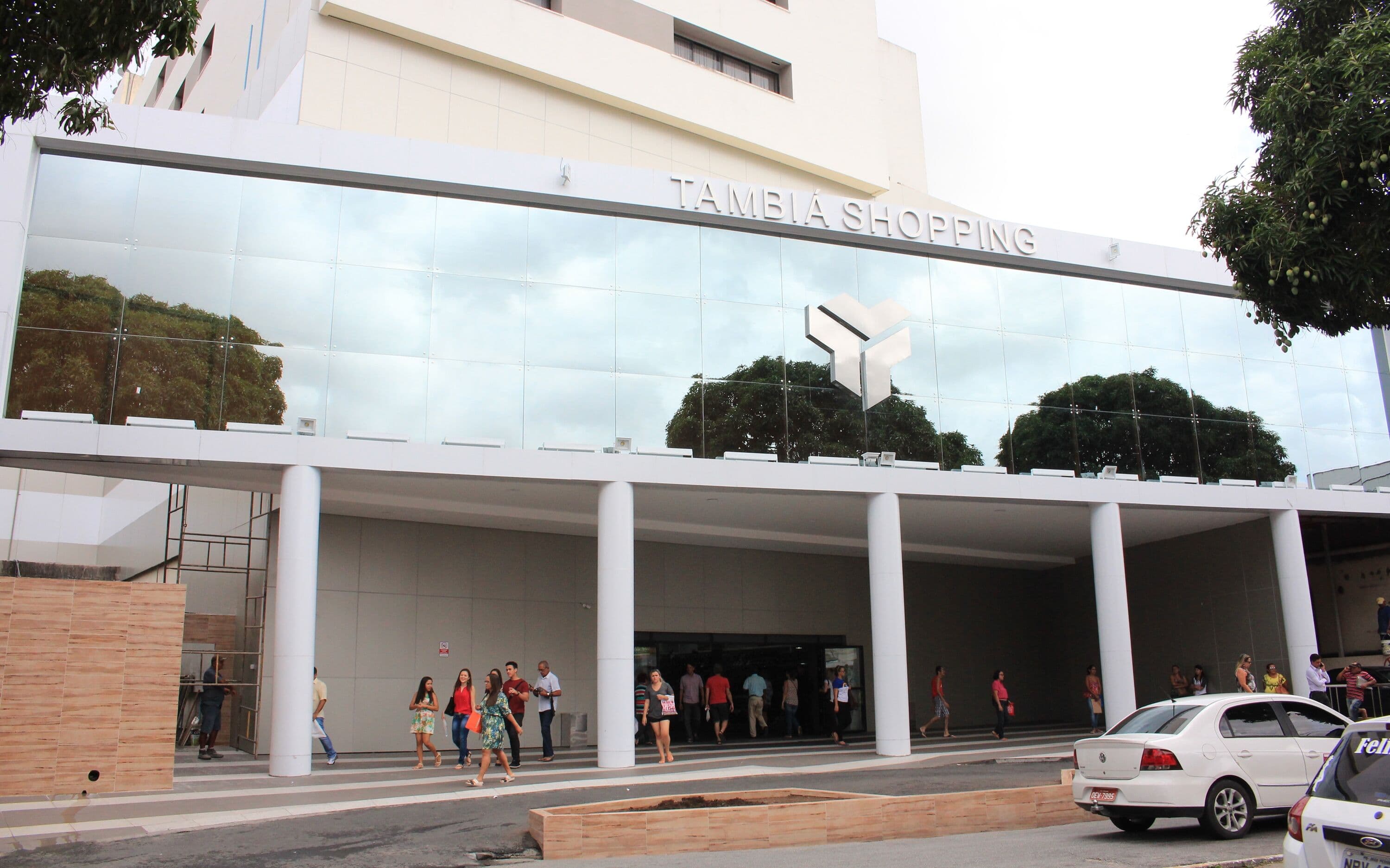 Grif Multimarcas chega ao Tambiá Shopping