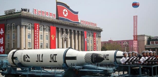 Coreia do Norte tenta fazer novo teste de míssil, mas fracassa, dizem Coreia do Sul e EUA
