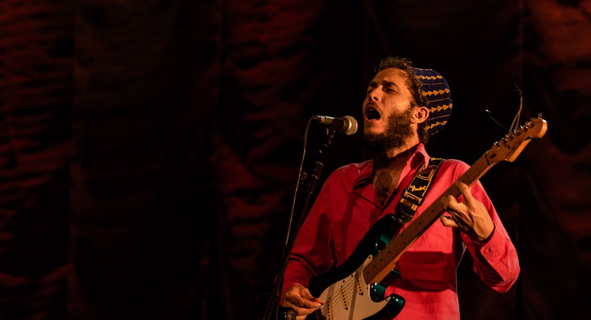 Projeto Música do Mundo traz o músico Luiz Gabriel Lopes à João Pessoa